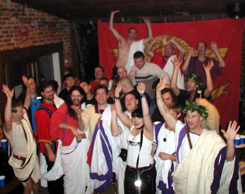 http://www.romanempire.net/romepage/images/ArtGallery/Toga/party/raise_the_roof.JPG